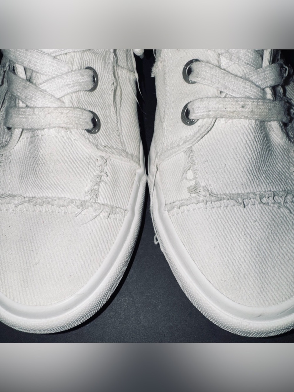 Blowfish Malibu “Maxine” White Canvas Frayed Distressed Sneakers, Sz 8.5 - Picture 9 of 13